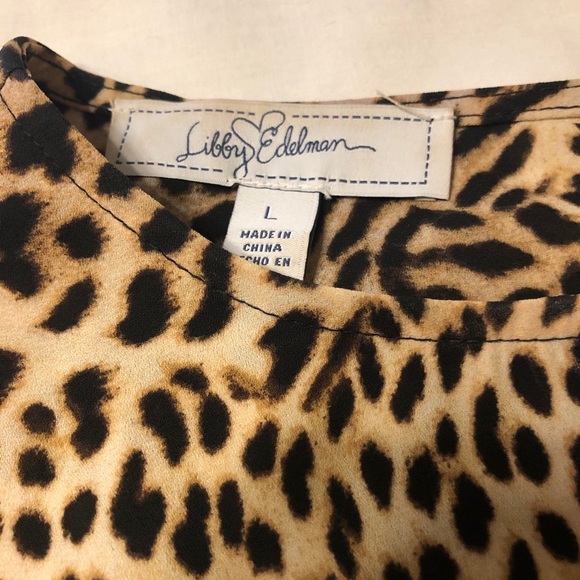 SALE‼️ Leopard Print Blouse - Picture 4 of 4